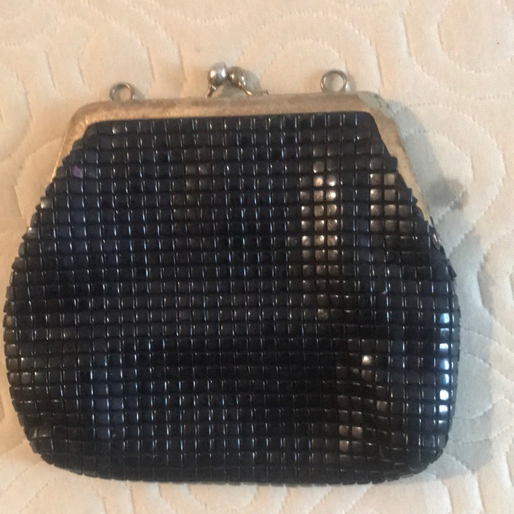 Duval Handmade leather change purse made in Hong Kong